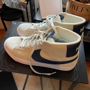 Like new, green and blue Nikes